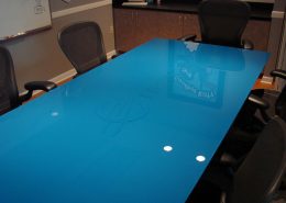 Blue colored table glass paint